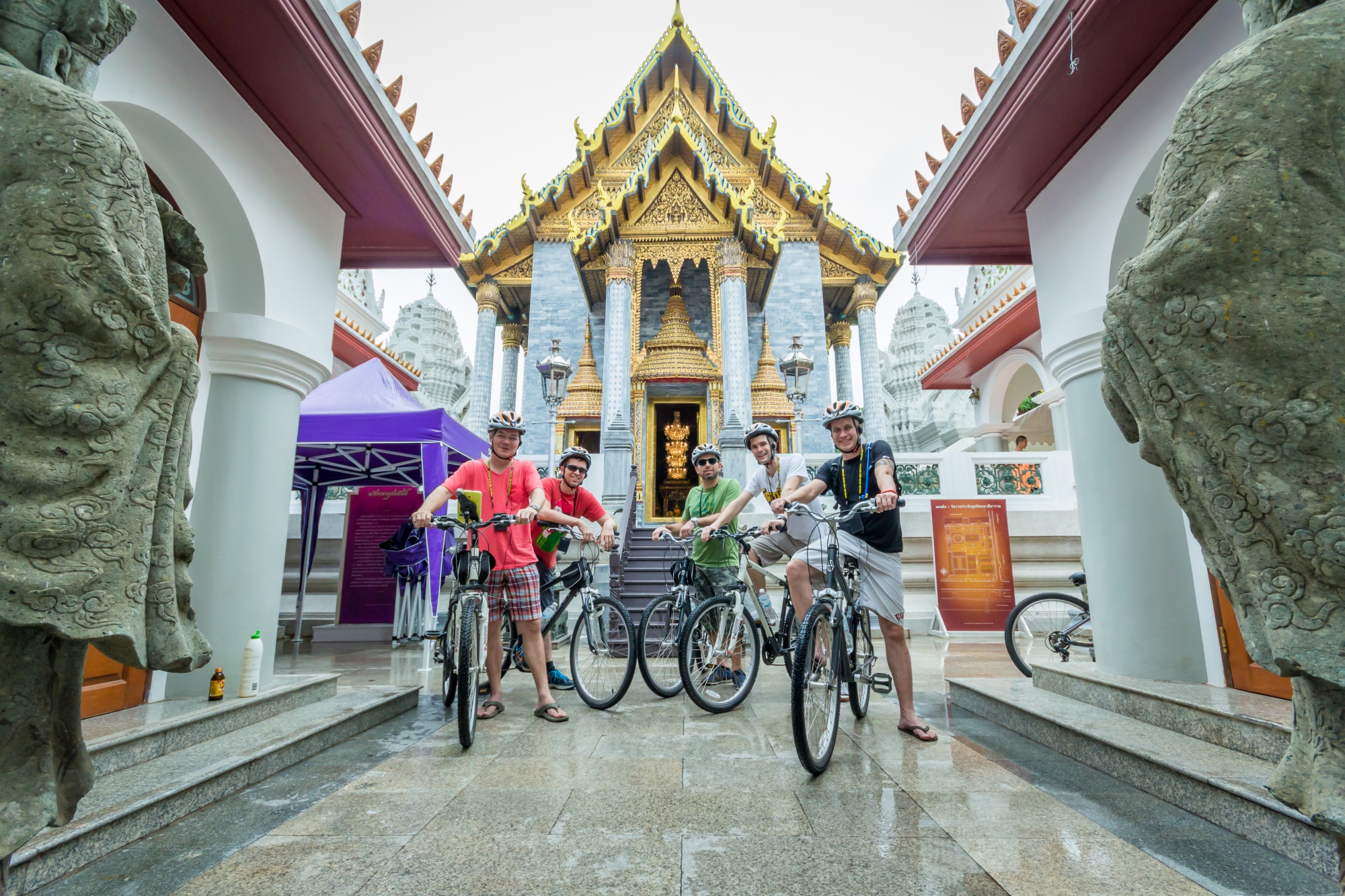 Thailand Bangkok Bicycle tour temple