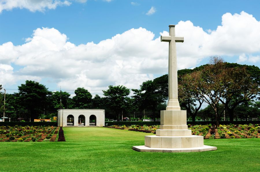 thailand kanchanaburi war cemetery